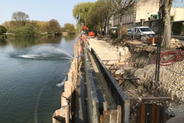 Travaux de confortement quais de Jarnac 2